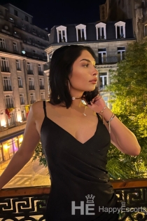 Venera, 24 éves, Tirana/Albánia kísérők – 1