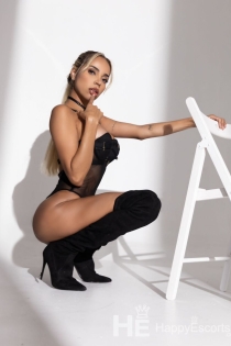 Sol, 27 anni, Parigi / Francia Escort - 1