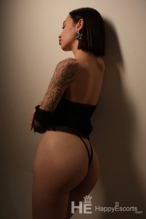 Eslem, 29 let, Tirana / Albánie Eskorty – 2