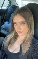 Nazl, Yaş 25, İstanbul / Türkiye Escortları