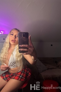 Little Alicia 1.30m First Time Here, Age 24, Madrid / Spain Escorts - 1