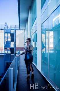 Rena Von Caustic, 28 år - 12