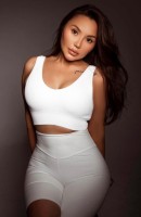 Azalea, 30 anni, escort Dubai / Emirati Arabi Uniti