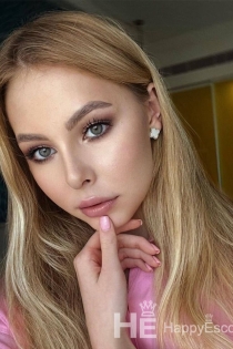 Julia, Yaş 24, İstanbul / Türkiye Eskortlar - 4