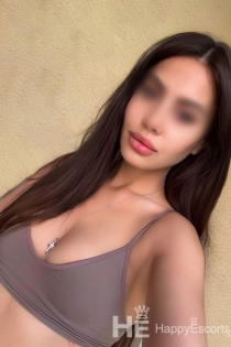 Dominica, Age 31, Escort in Dubai / UAE - 1