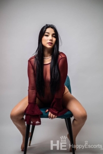 Sara, 23 let, Beograd / Srbija Spremljevalci - 3