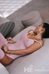 Meri, Usia 22, Escort Budapest / Hungaria - 3