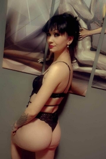 Ariana, Yaş 26, Nuremberg / Almanya Escortlar - 2
