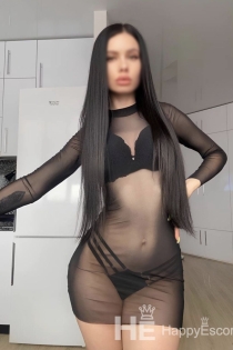 Marta, Usia 22, Budapest / Hongaria Pengawal - 2