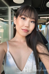 Viola, Age 20, Escort in Paris / France - 1