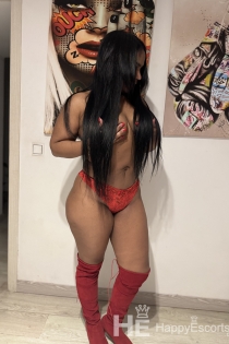 Kamila, ηλικία 28, Benidorm / Ισπανία Συνοδοί - 4
