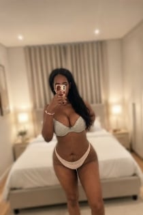 Selma Diza, Göteborg / Sweden Escorts
