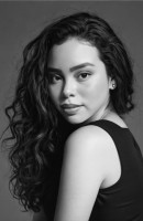 Zoe Valentino, Age 22, Paris / France Escorts