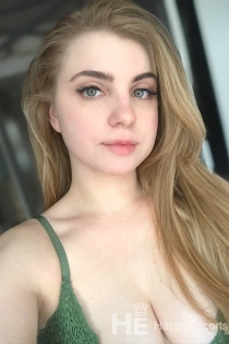 Di, Usia 24, Artashat / Armenia Escort - 1