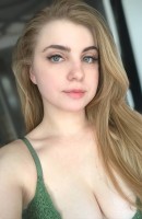 Di, Usia 24, Artashat / Armenia Escort