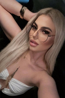 Melissa, Age 23, Escort in Istanbul / Turkey - 3