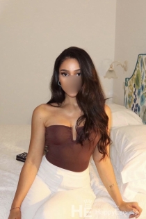 Belle Sab Oriental, Umur 25, Pengiring London / United Kingdom - 8