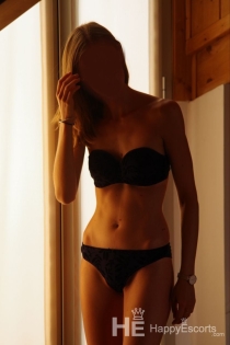 Nicole, Età 26, Torino / Italia Escort - 2
