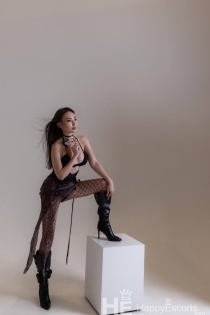 Mira, 24 éves, Tbiliszi/Grúzia kísérők – 3
