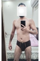 Rockydina, Umur 34, Pengiring Delhi / India
