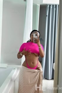 Mia, Alter 25, Escort in Kyrenia / Zypern