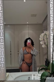 ミア、25歳 - 2