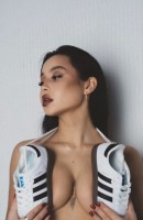 Zlata, Age 19, Escort in Dubai / UAE