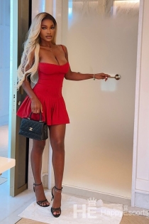 Μαλία, Ηλικία 23, Κερύνεια / Κύπρος Συνοδοί - 3