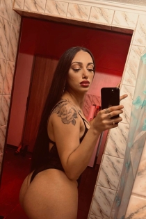 Rebeca, 23 éves, Hamburg/Németország kísérők – 4