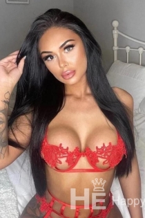 Rebecca, 26 let, London / Združeno kraljestvo Spremljevalci - 1