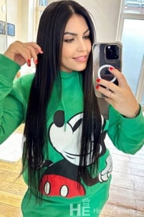 LETÍCIA, 28 anos - 5