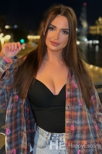 Elvira, Age 20, Escort in Dubai / UAE - 2