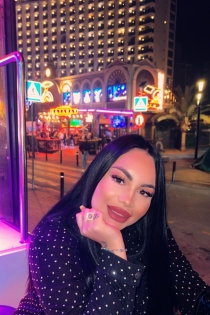 Violet, Age 22, Escort in Luton / United Kingdom - 2