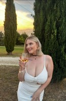 Mlanie, 24 años, Escorts de Nápoles / Italia