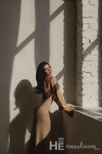 Stella, Miaka 24, Tbilisi / Georgia Wasindikizaji - 5