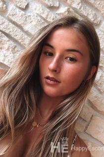 Pietra, 21 anni, Bologna / Italia Escort - 1