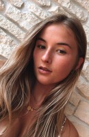 Pietra, 21 jaar, Bologna / Italië Escorts