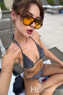 Kari, Age 22, Escort in Dubai / UAE - 8