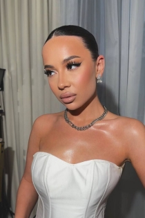 Vika, 22 let, Moskva / Rusko Doprovod - 2