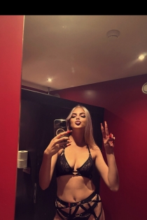 Alisa, 19 m., Bukareštas / Rumunija Palydos – 1