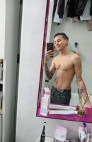 Adrian, 25 anni, Milano / Italia Escort