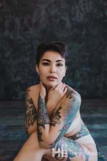 Pearl, 33 anni, Abu Dhabi / Escort Emirati Arabi Uniti - 1