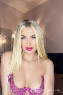Natasha, Age 22, Escort in Moscow / Russia - 10