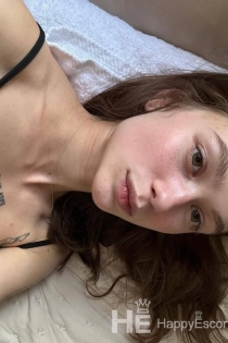 Alexandra, 22 let, Praha / Česká republika Doprovod - 3