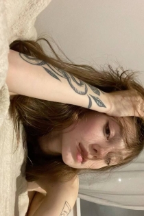Alexandra, 22 let, Praha / Česká republika Doprovod - 1