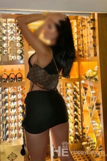 Laura, 26 let, Amsterdam / Nizozemska Spremljevalci - 6