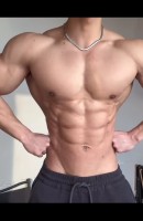 Niko, 23 let, Wroclaw / Polsko Escorts