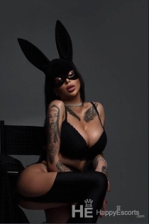 Elena, 22 let, Tirana / Albánie Escorts - 3