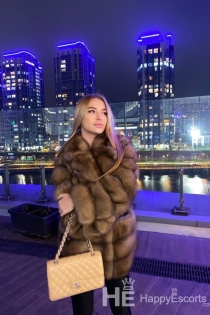 Adelina, 22 let, Tirana / Albánie Escorts - 2
