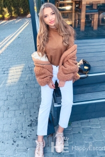 Adelina, 22 let, Tirana / Albánie Escorts - 4